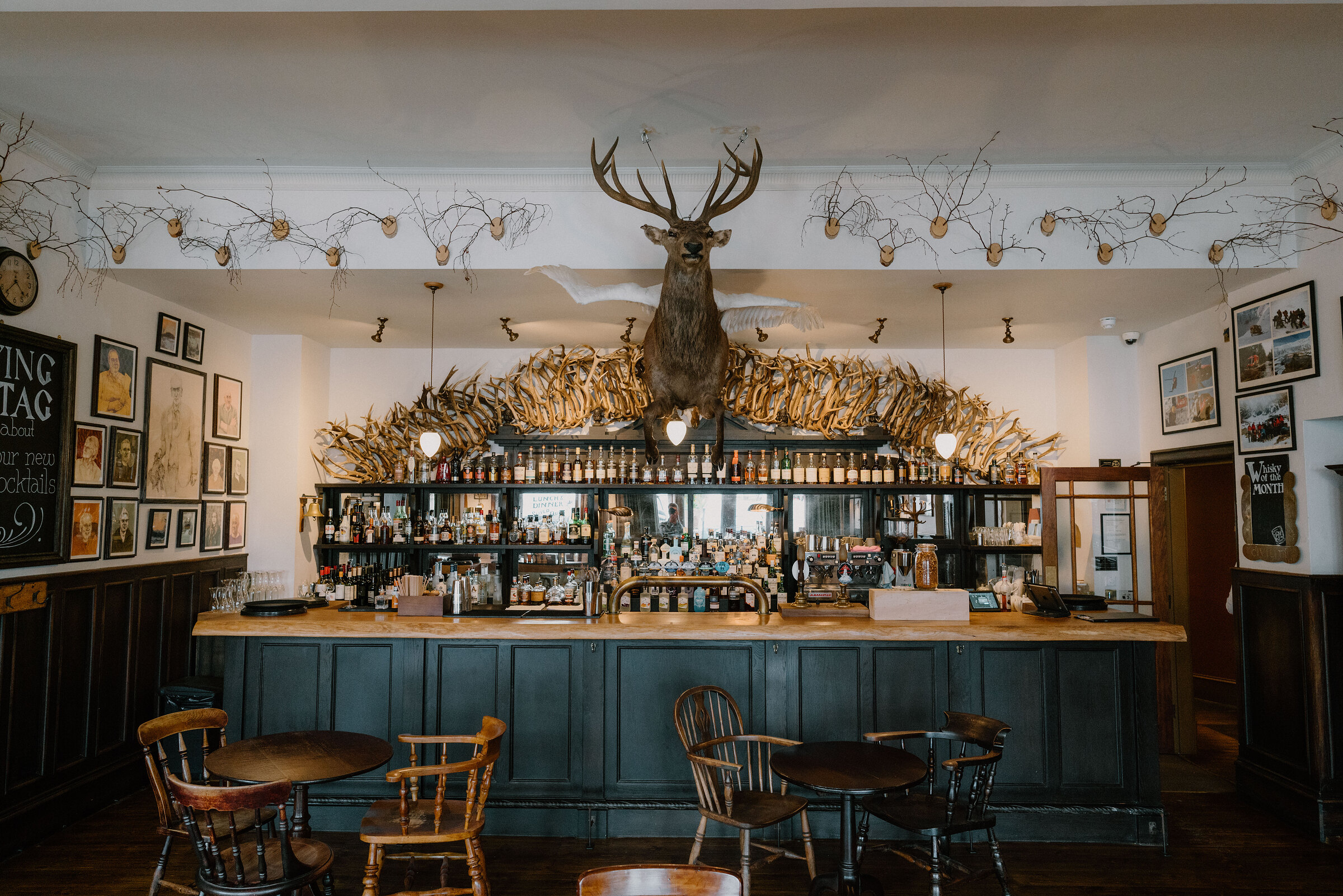 The River Dee path and a pint at the Flying Stag