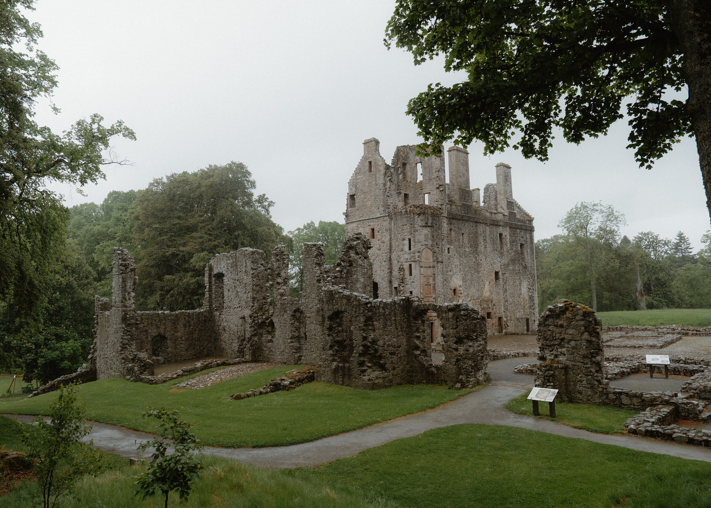 Huntly Castle and tubing at the Nordic Centre