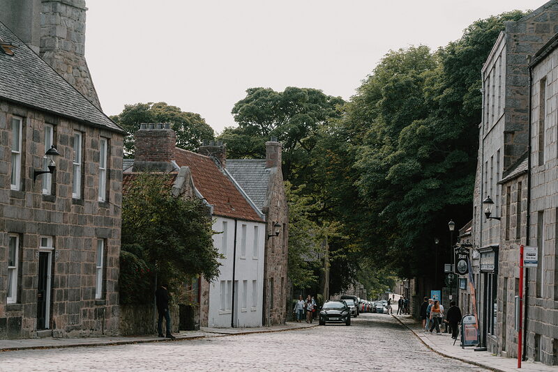 The Old Aberdeen heritage trail walk to the Brig o' Balgownie