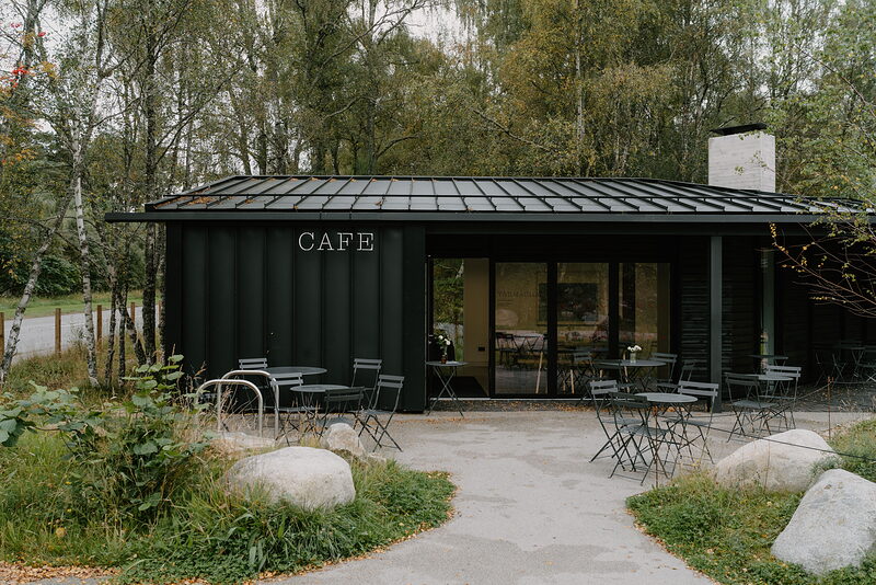 The Tarmachan Café