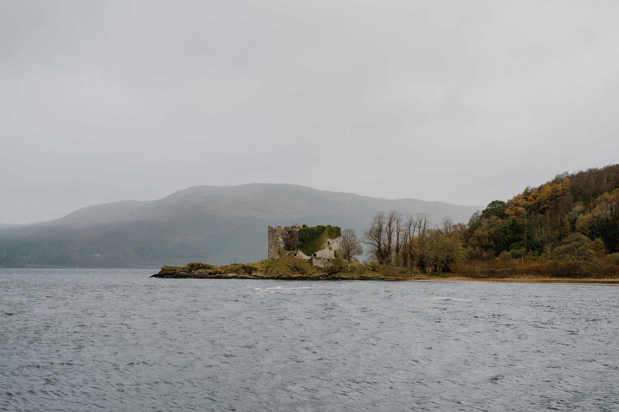 A walk to Old Castle Lachlan from Inver