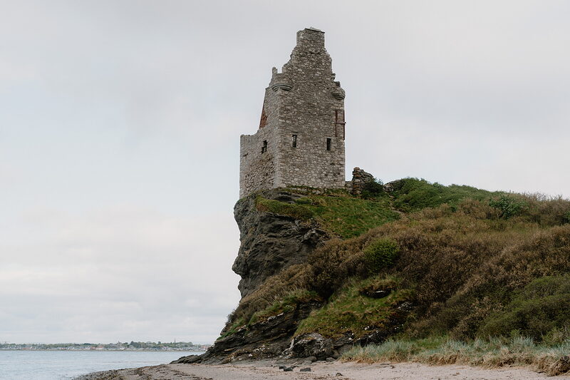 Greenan Castle beach and lunch at the Coo Shed
