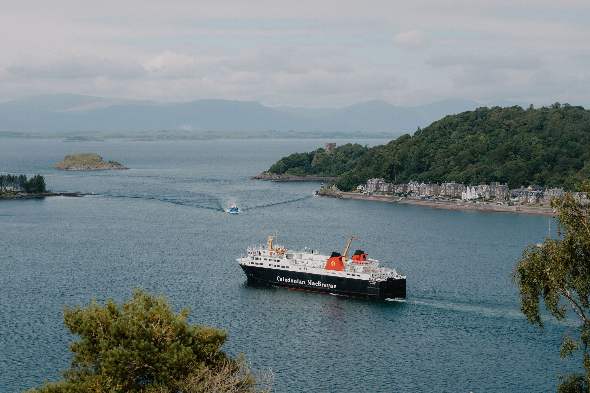 Pulpit Hill above Oban Bay and coffee at Hinba