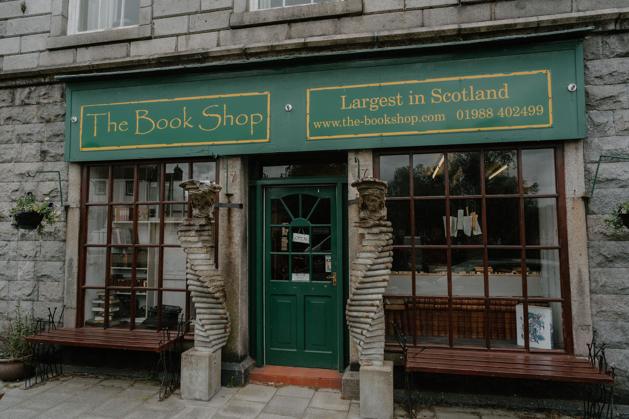 Torhouse Stone Circle, Bladnoch and Wigtown's bookshops
