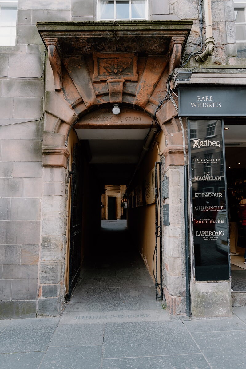 Riddle’s Court