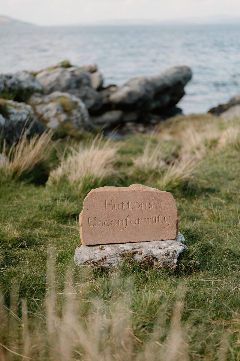 A walk to Hutton's Unconformity at Lochranza