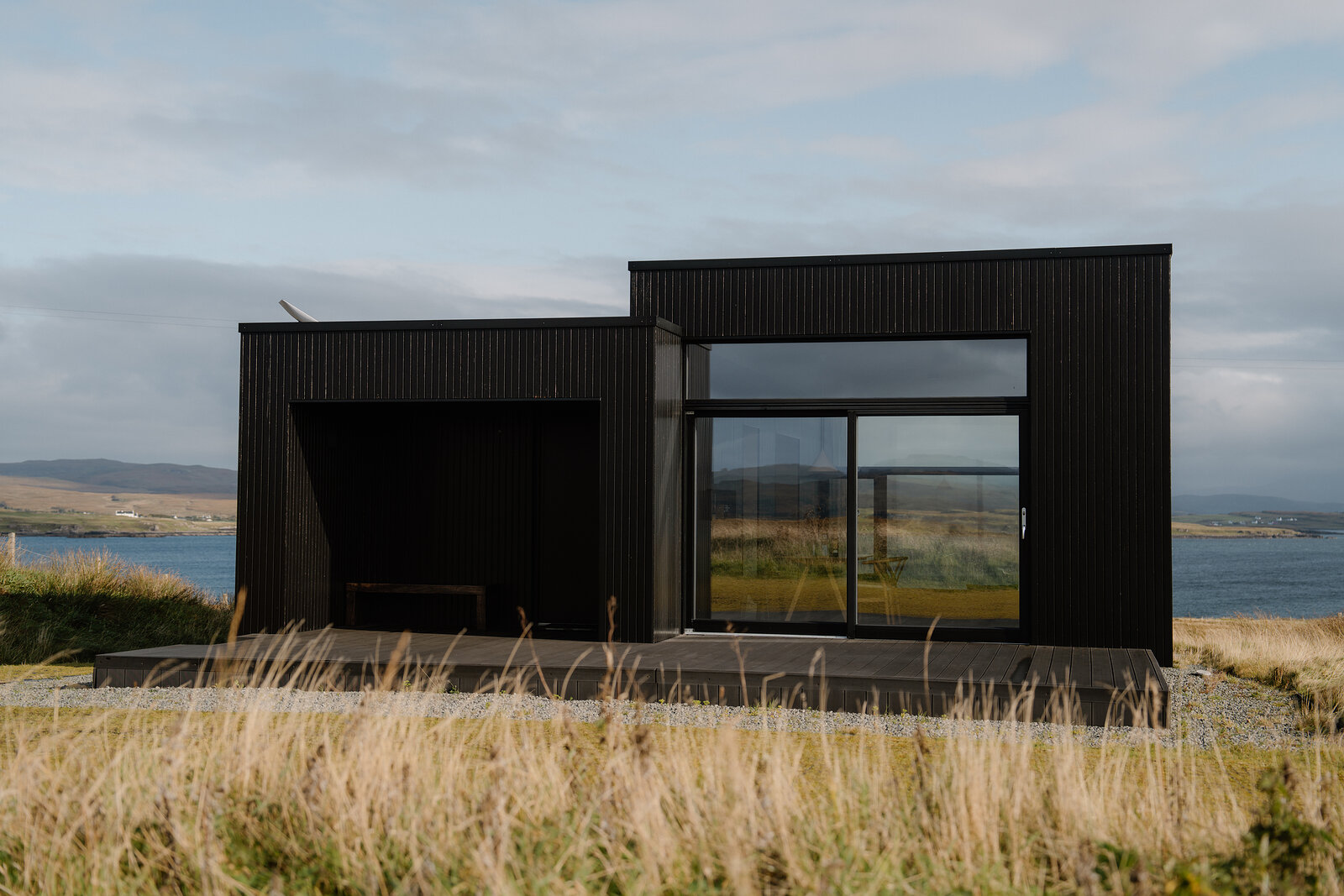 Harlosh Black h