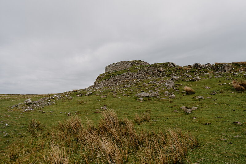 Dun Beag Broch and lunch at Bog Myrtle in Struan