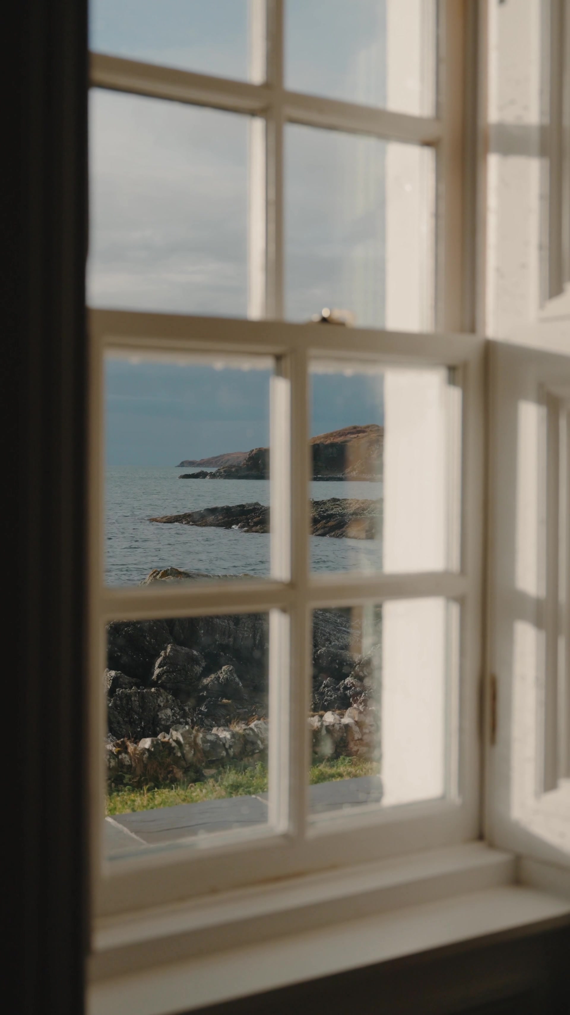Eilean Sionnach Lighthouse Cottage, Isle of Skye