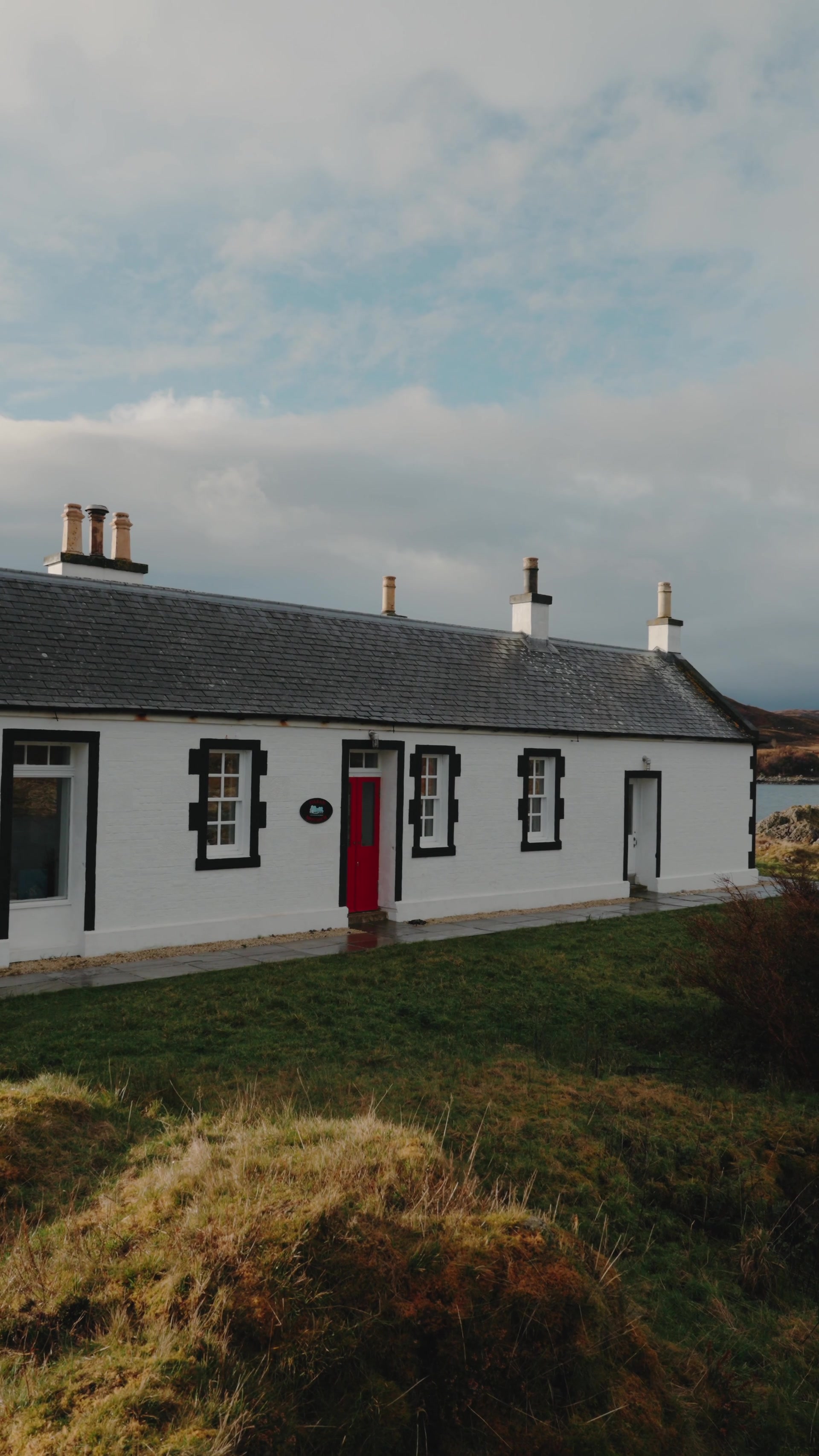 Eilean Sionnach Lighthouse Cottage, Isle of Skye