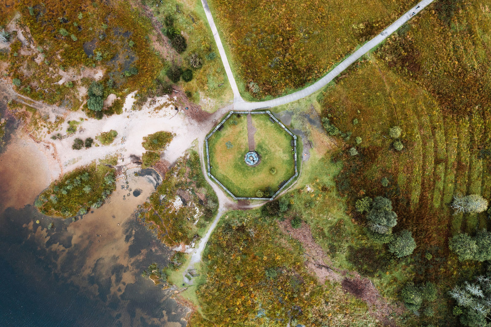 The Glenfinnan Monument in its eight-sided enclosure, seen from directly above.