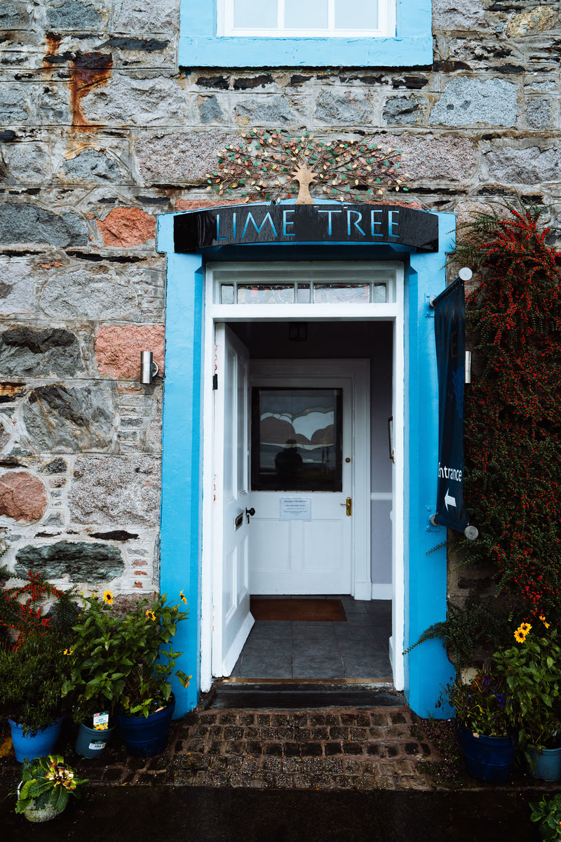 Treasures of the Earth and lunch at the Highland Cinema
