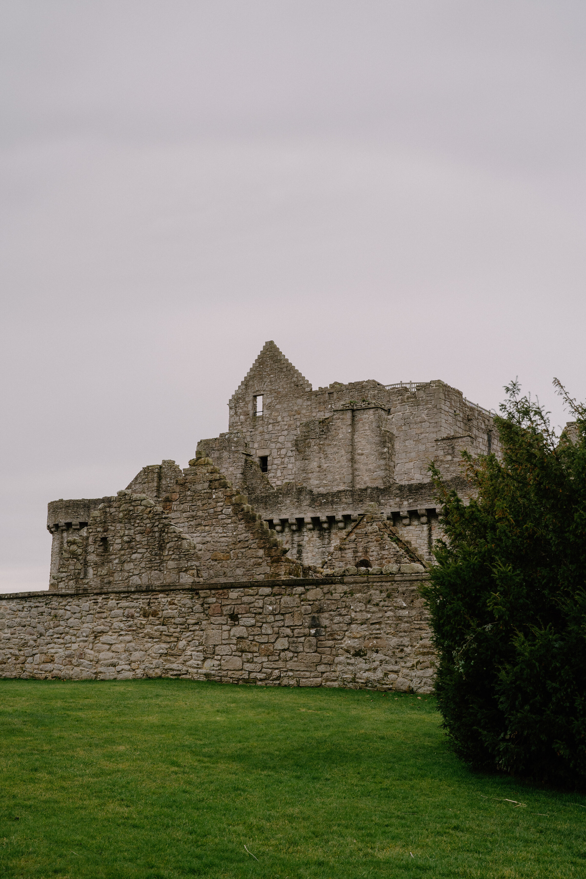 Craigmillar Castle and lunch at the Sheep Heid