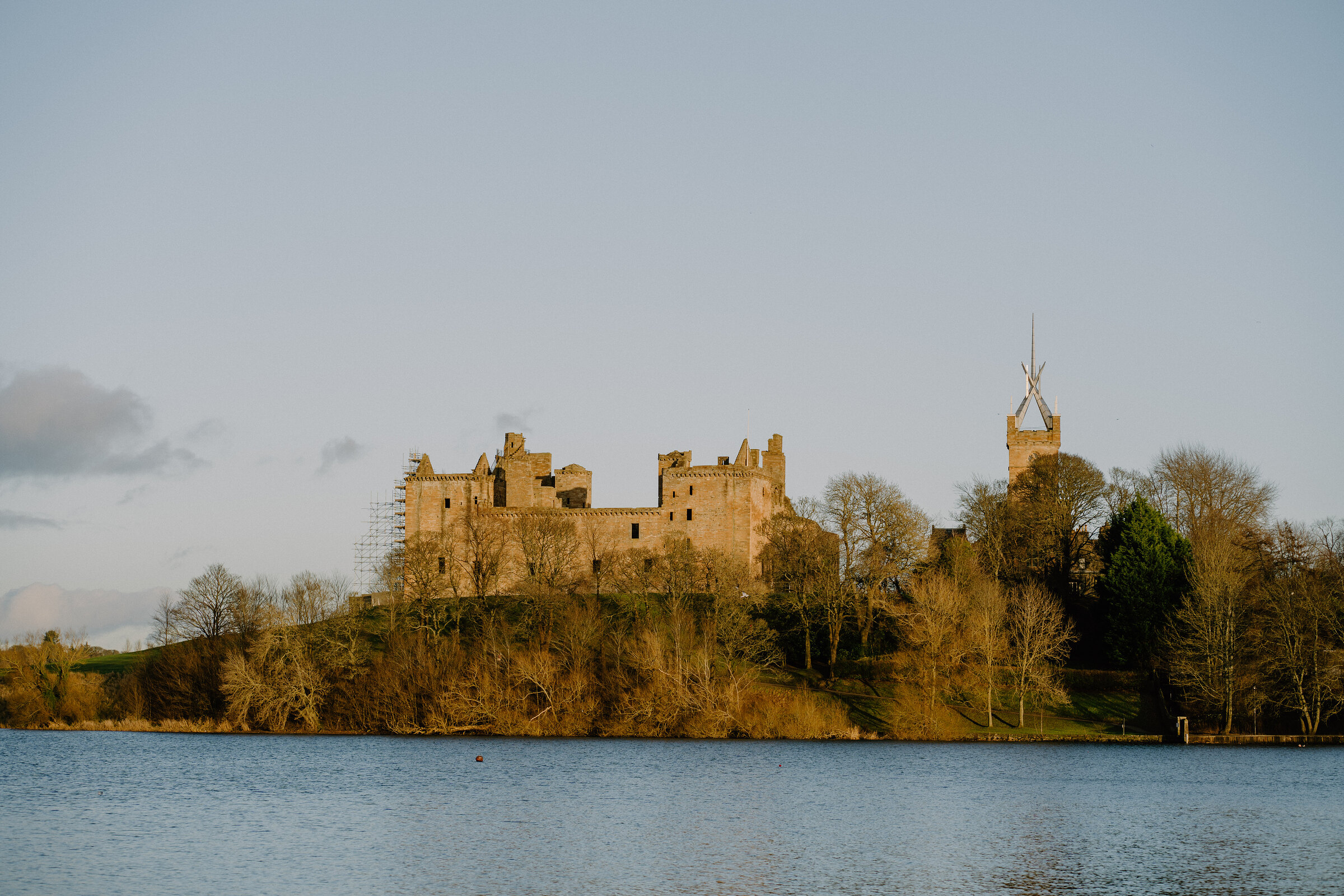 Round Linlithgow Loch from the Peel