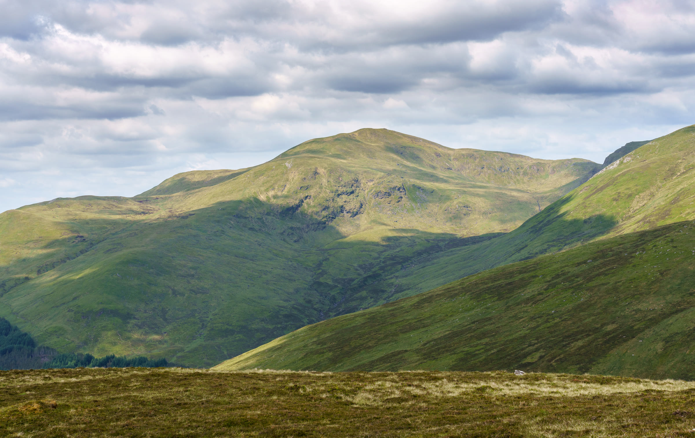 Càrn Gorm above Glen Lyon, the crags of Creag Ghlas on its right.