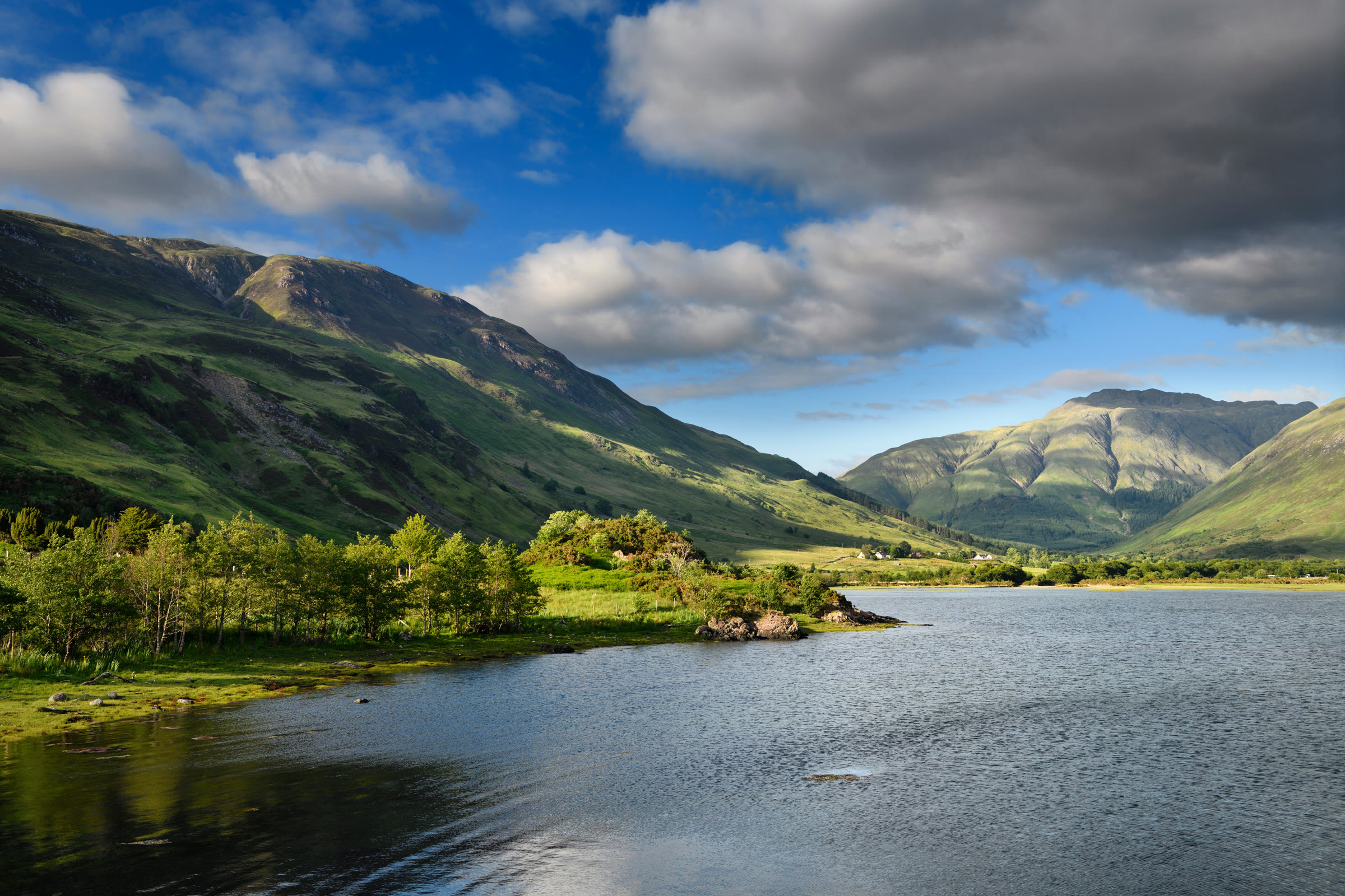 The head of Loch Duich at Morvich in evening sun, with Beinn Bhreac and A' Ghlas-bheinn above the River Croe.