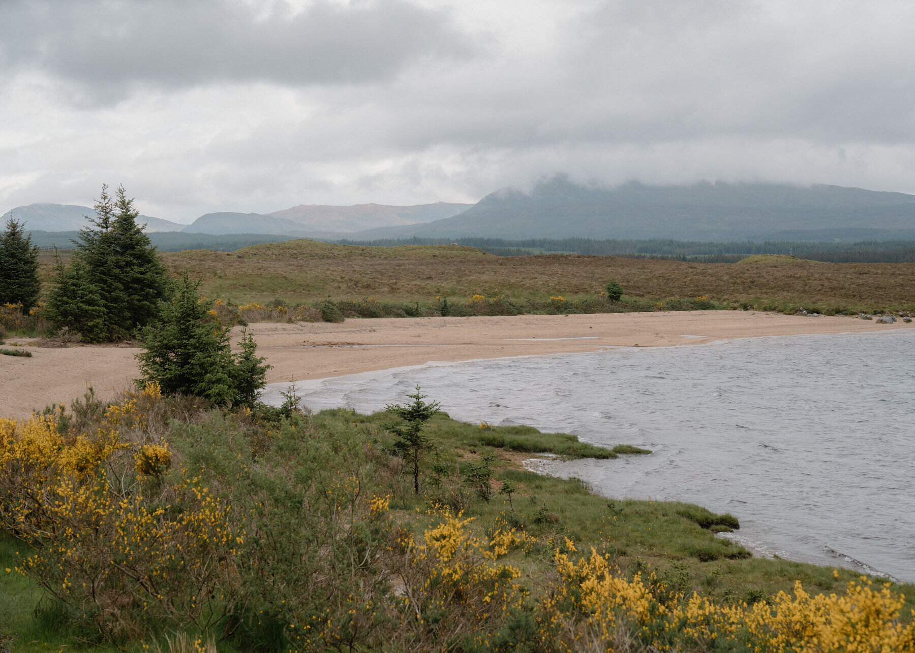 A walk from Rannoch Station to the beach on Loch Laidon