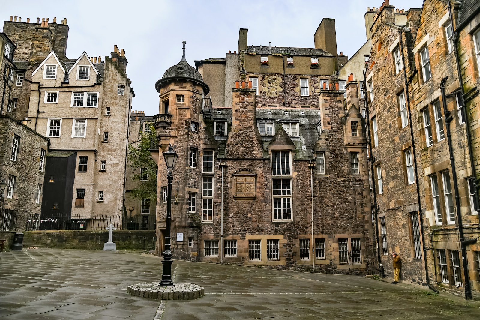 Lady Stair's Close and the Writers' Museum, a tall old house with a turret.