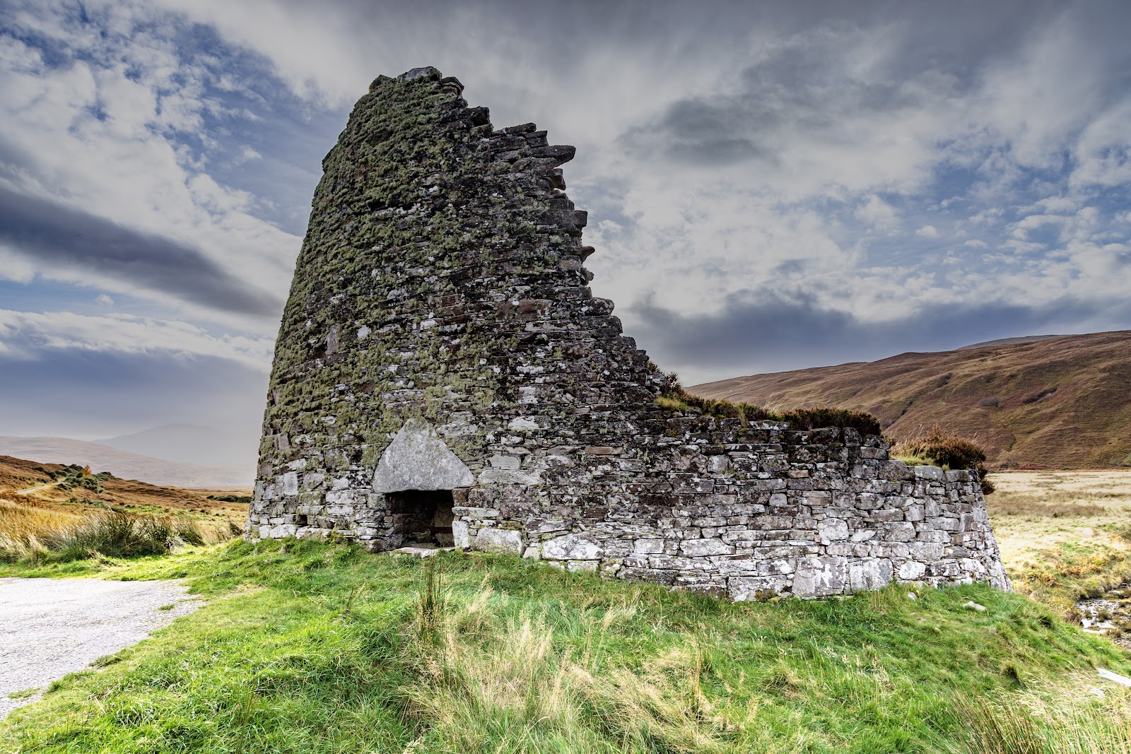 Dun Dornaigil broch under Ben Hope