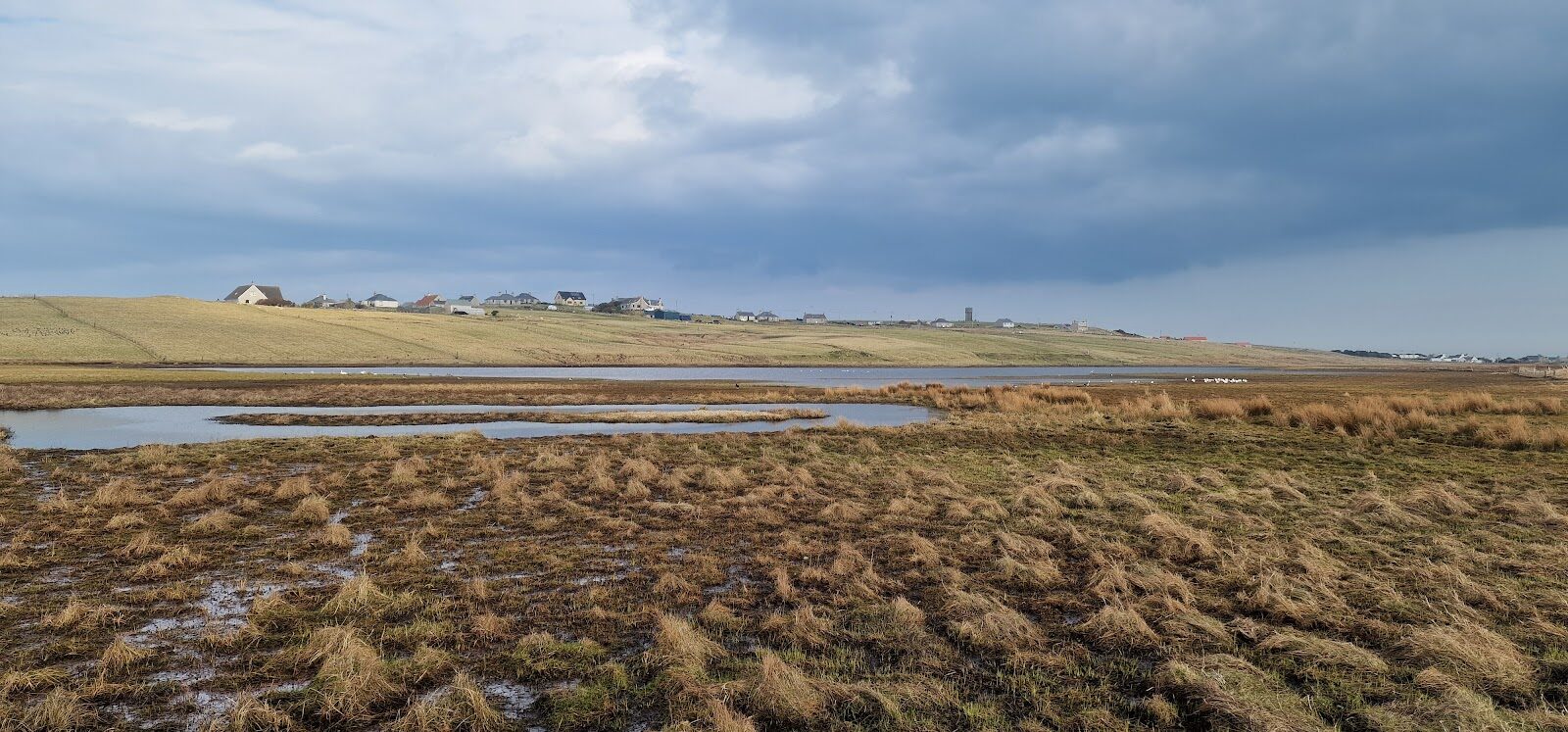 Loch Stiapabhat's nature observatory in Ness