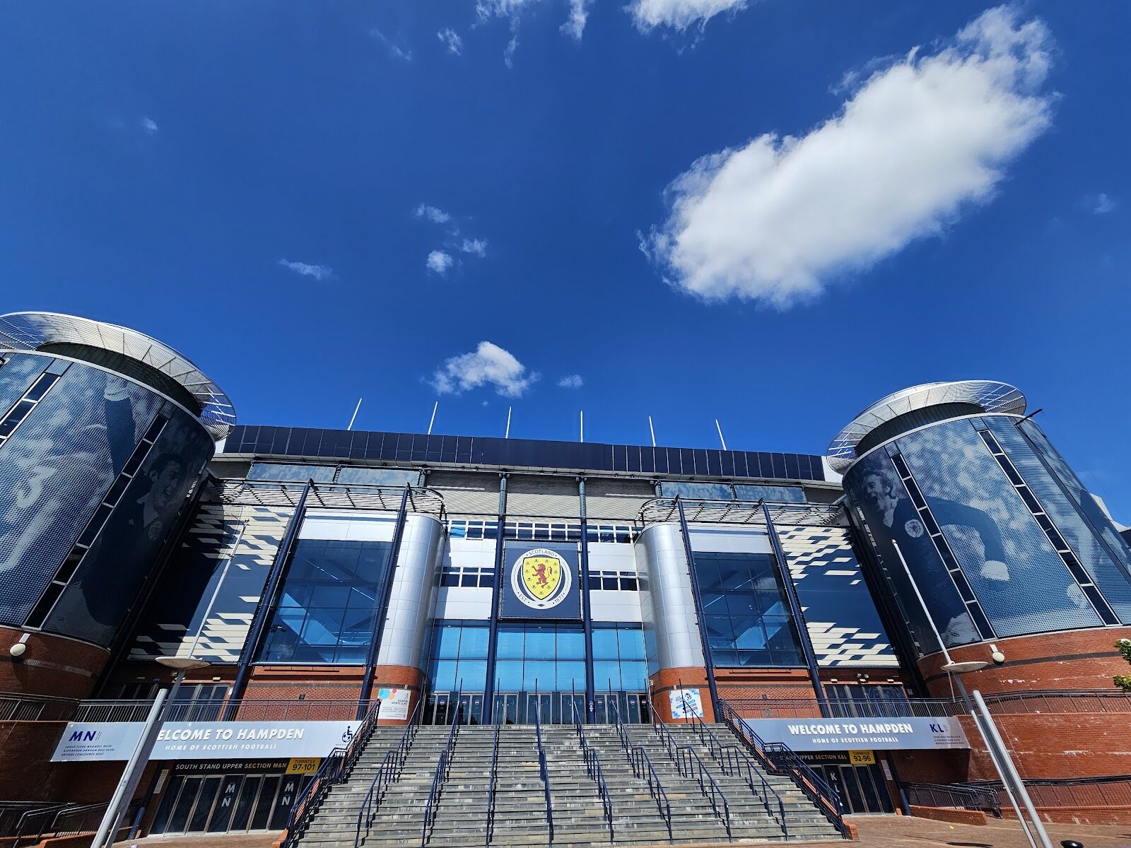 The Hampden stadium tour and lunch at the Battlefield Rest