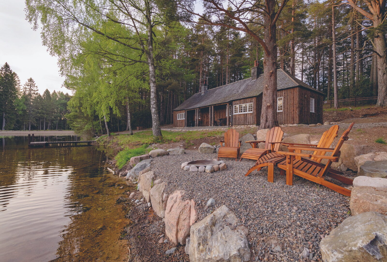 Aboyne on foot: the Green, the bridge and Birsemore Loch