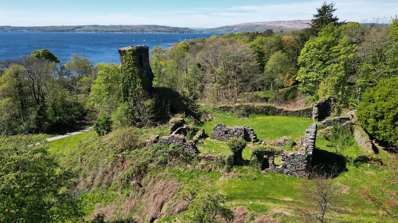 The Ardyne Trail and Toward Castle