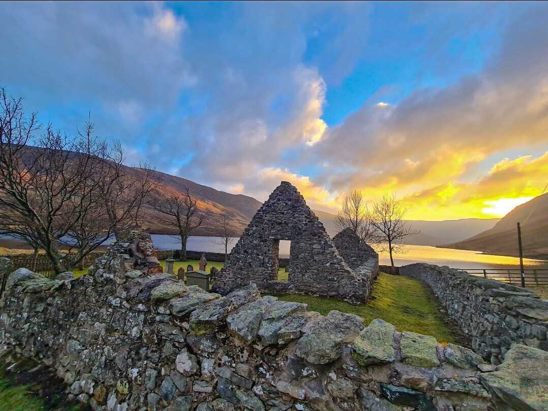 Loch Lee Kirk