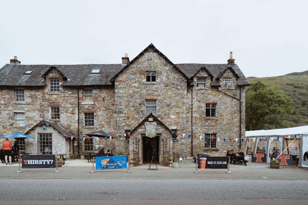 The Tragic Ghosts of The Drovers Inn