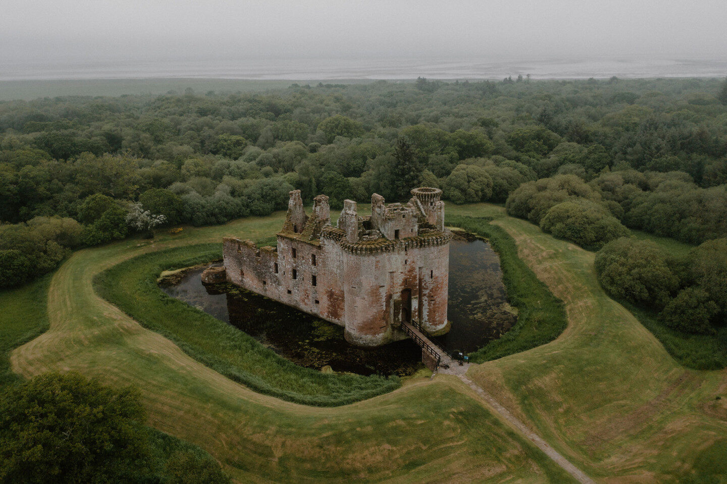 Caerlaverock Castle: Scotland’s Only Triangular Fortress
