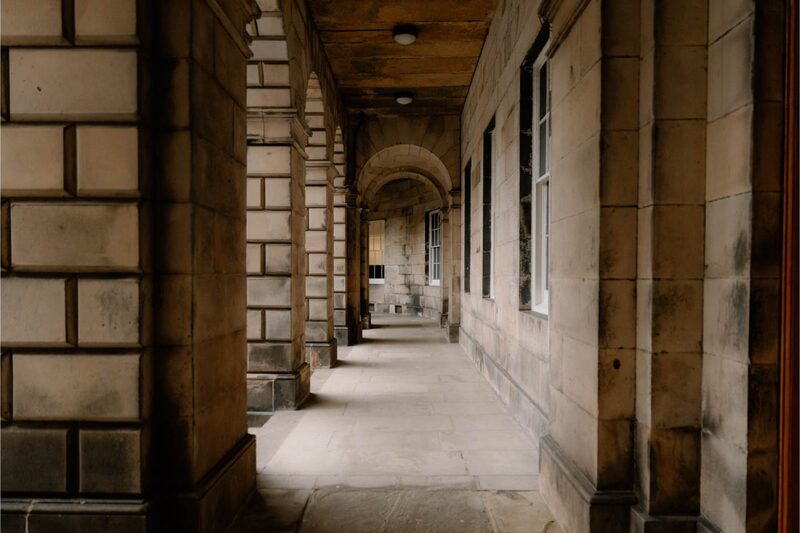 Signet Library